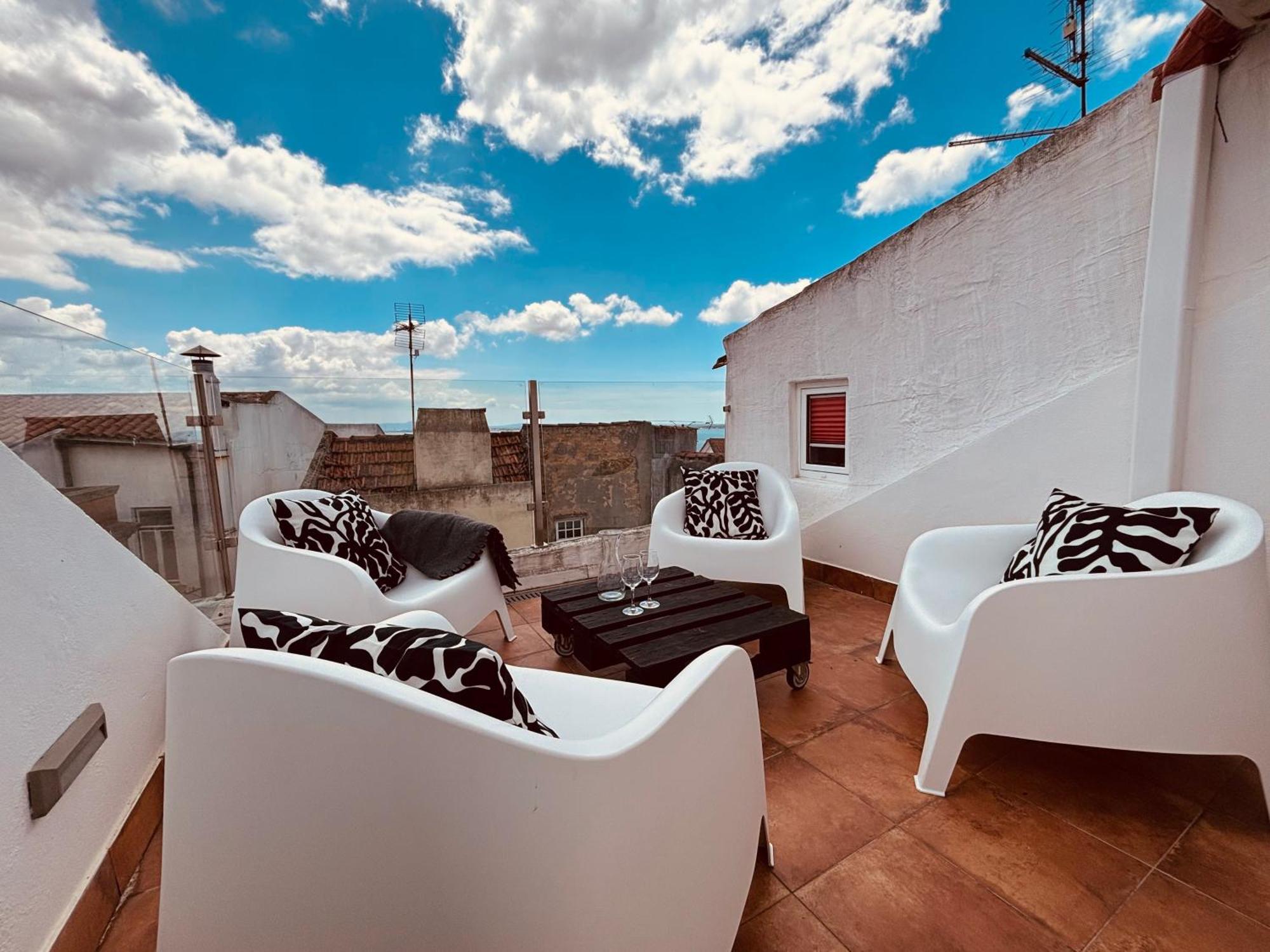 Cosy Alfama Hideout - With Rooftop Terrace Lissabon Exterior foto